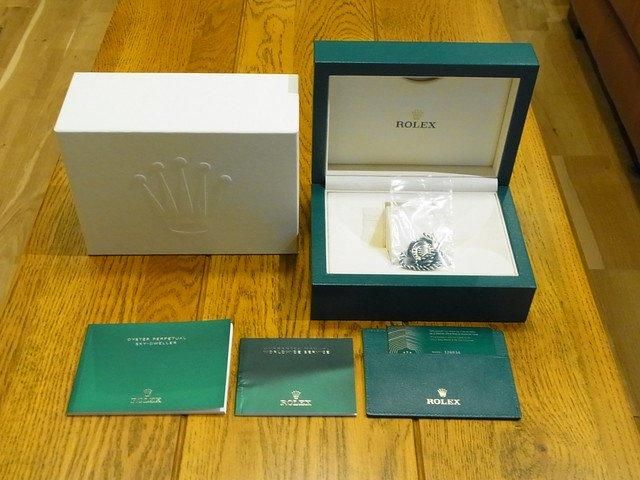 ロレックス スカイドゥエラー ブルー ジュビリーブレス 326934