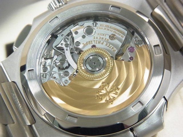 パテック・フィリップ ノーチラス トラベルタイム・クロノグラフ