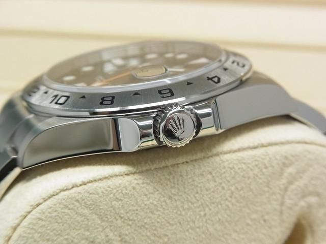 ロレックス エクスプローラー II ブラック 42MM 226570 - 腕時計