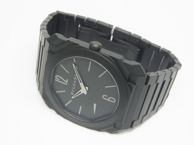 ブルガリ オクト フィニッシモ・オートマティック ブラックセラミック