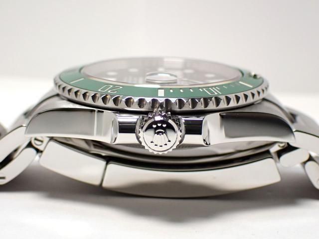 Laarveeグリーンベゼルキスサブマリーナデイト自動巻き腕時計※訳あり！ Laarveeグリーンベゼルキスサブマリーナデイト自動巻き腕時計※訳