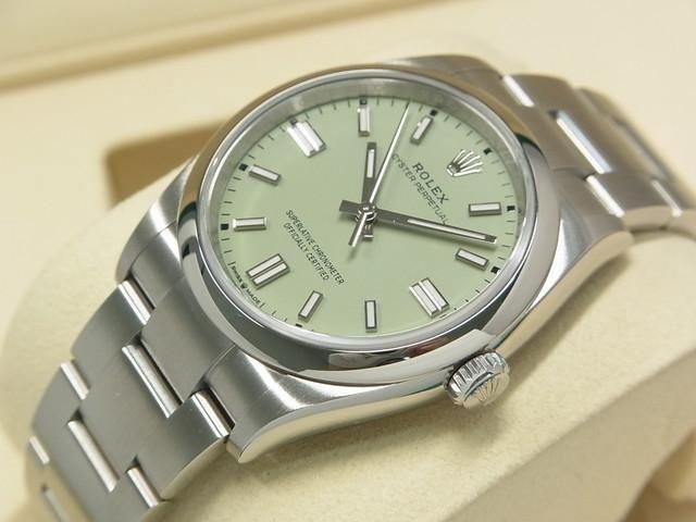 ロレックス オイスターパーペチュアル 36 ピスタチオ 126000 - 腕時計