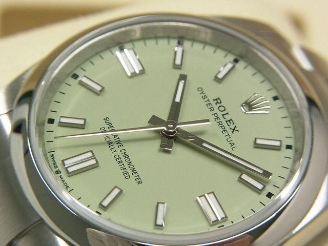 ロレックス オイスターパーペチュアル 36 ピスタチオ 126000 - 腕時計