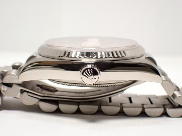 硬玉文字盤 ロレックス デイデイト シルバー文字盤 ピンボールインデックス