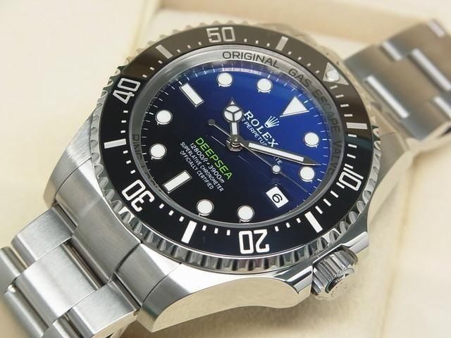 ロレックス ディープシー Dブルーダイヤル 136660 '24年購入 - 腕時計