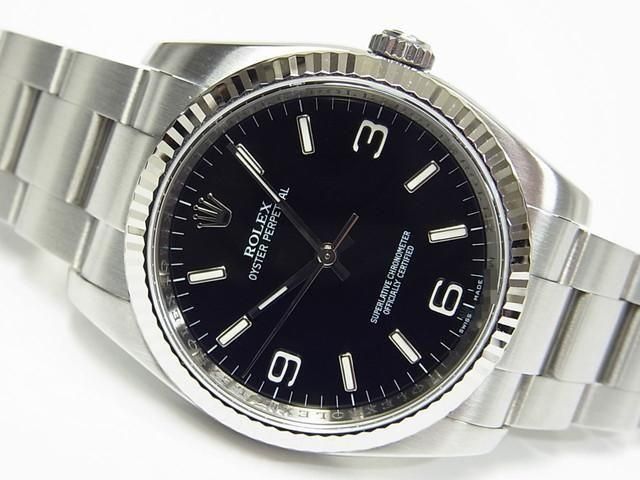 ロレックス デイトジャスト41 ブラック オイスターブレス 126300