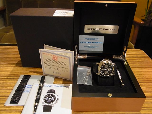 パネライ ルミノール・クロノグラフ 44MM PAM00162 F番 - 腕時計専門店 ...
