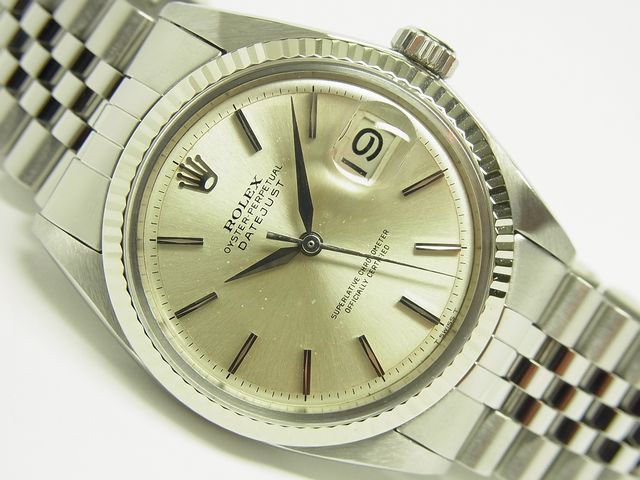 ロレックス 旧型デイトジャスト シルバー ドルフィン針 1601 - 腕時計専門店THE-TICKEN(ティッケン) オンラインショップ