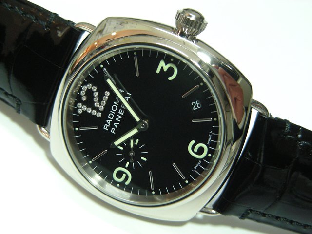 パネライ ラジオミール40MM 18KWG ダイヤモンドコレクション - 腕時計専門店THE-TICKEN(ティッケン) オンラインショップ