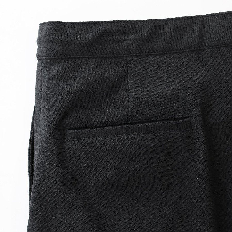 BRAND : Graphpaper MODEL : Meryl Nylon Stretch Pant COLOR : BLACK