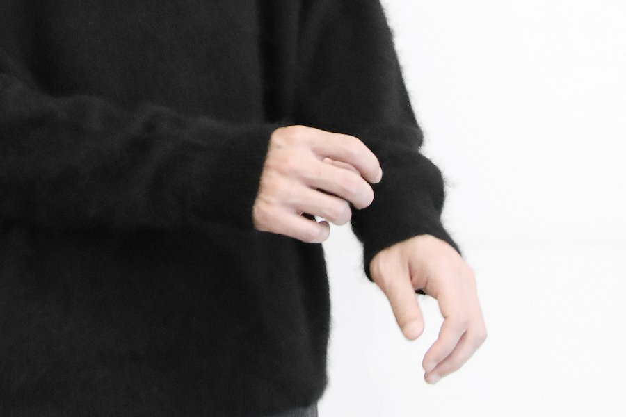 BRAND : Graphpaper MODEL : CASHMERE CREW NECK KNIT COLOR : BLACK