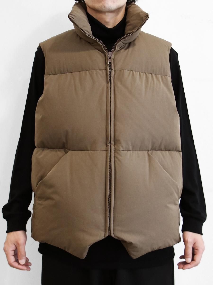 BRAND : Graphpaper CONNECTED : Zanter MODEL : DOWN VEST COLOR 