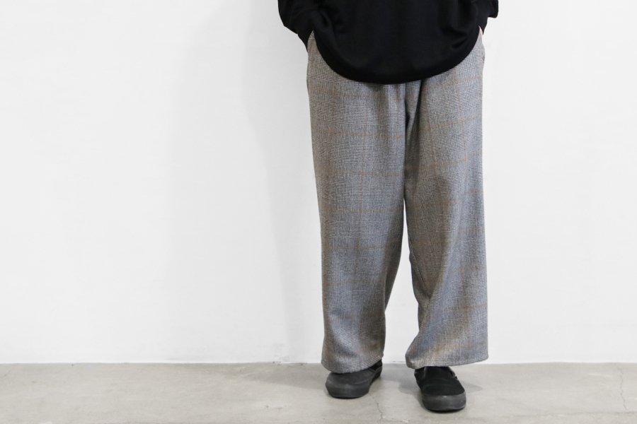 BRAND : Graphpaper MODEL : GLENCHECK WOOL WIDE COOK PANTS COLOR 