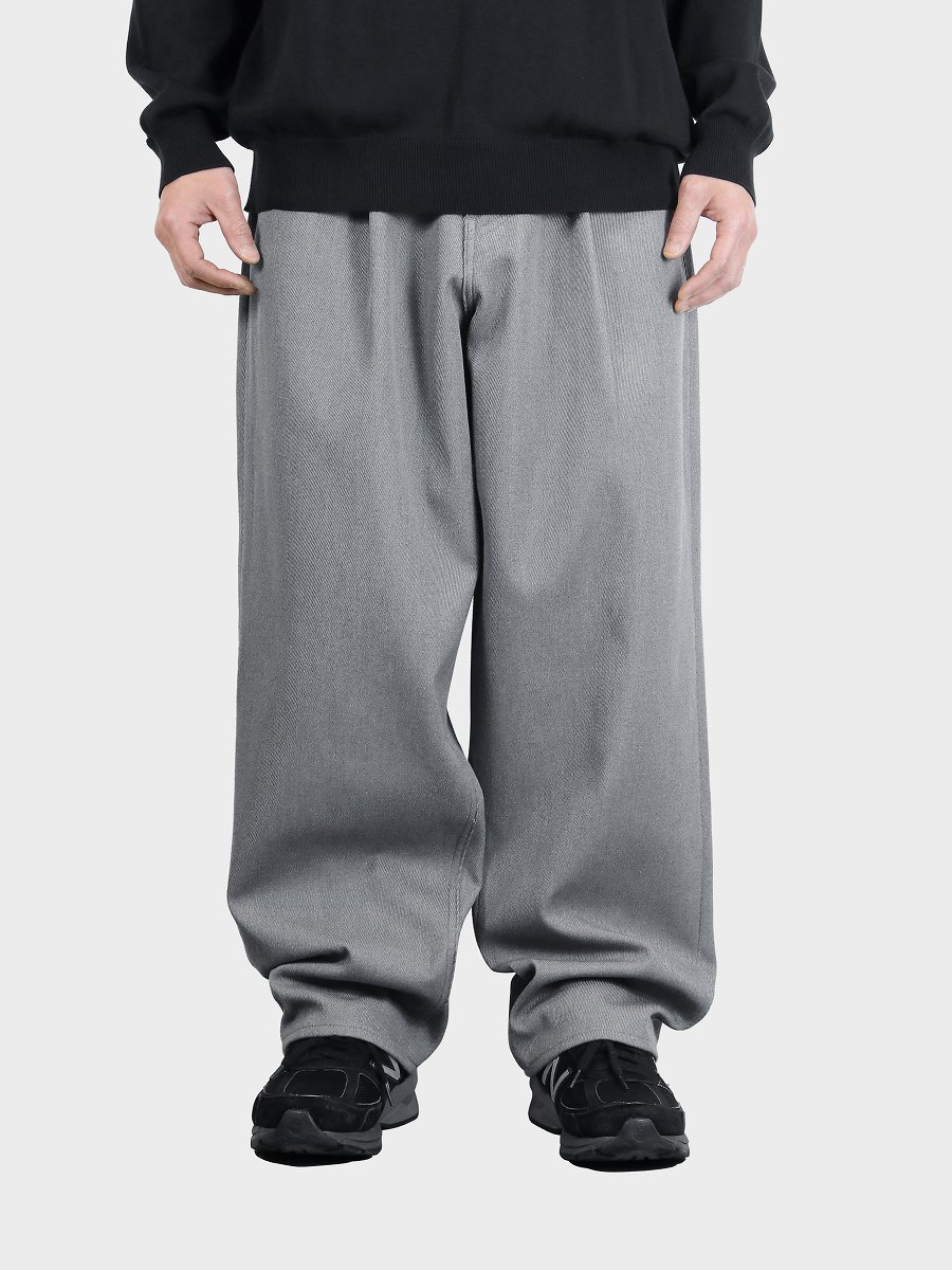 FREIHEIT] SS 22 Two-Tuck Button Wide Wool Pants (Charcoal
