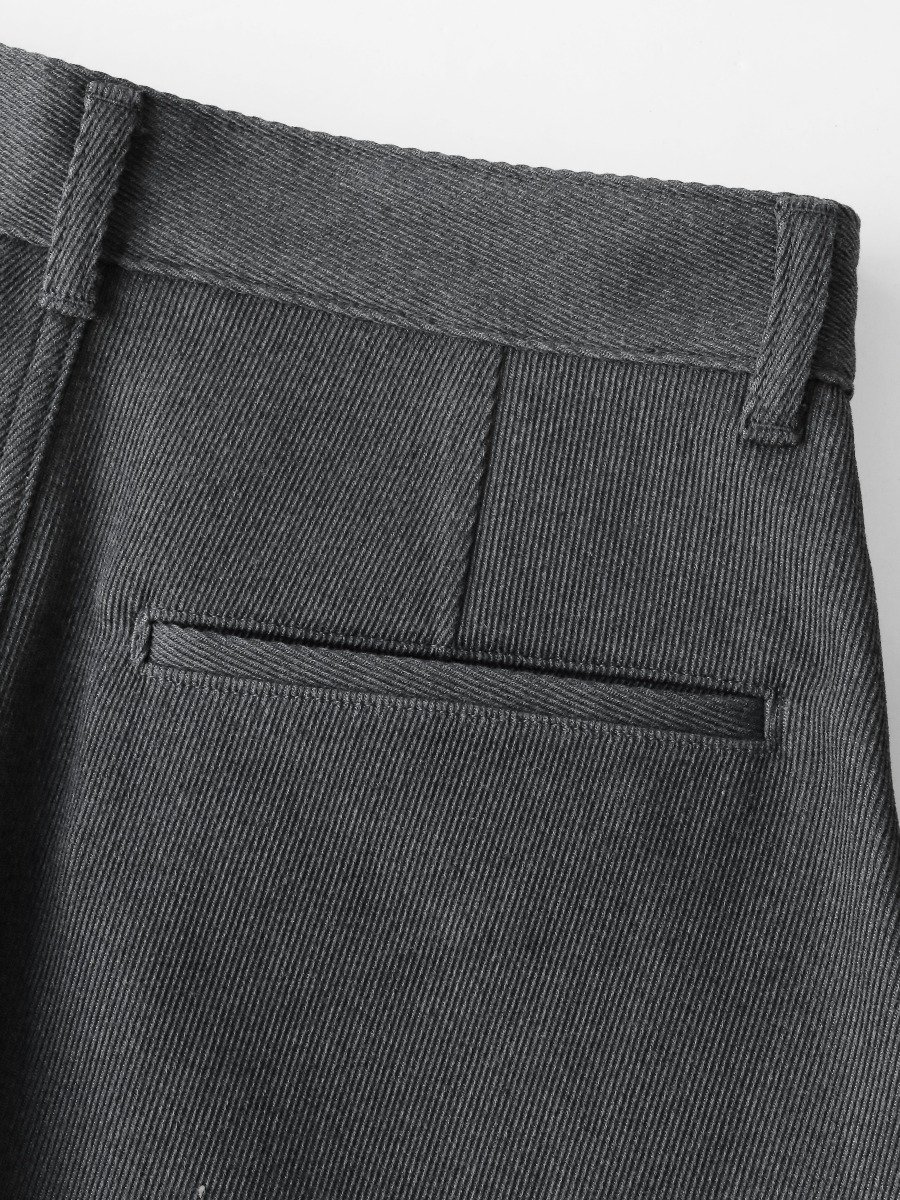 Graphpaper - グラフペーパー / HARD TWILL TWO TUCK PANTS | NOTHING BUT