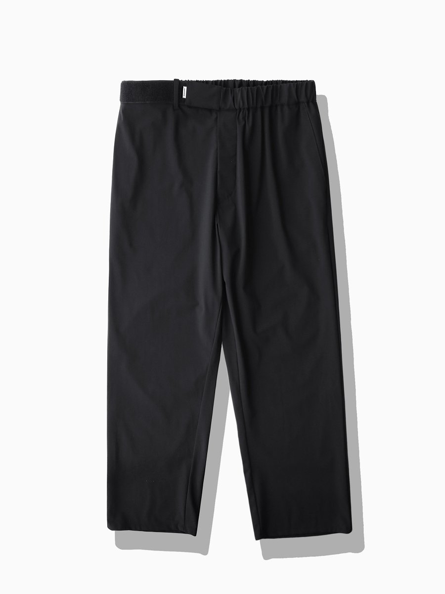 BRAND : Graphpaper<br>MODEL : FLEX TRICOT WIDE TAPERED CHEF PANT<br>COLOR : BLACK