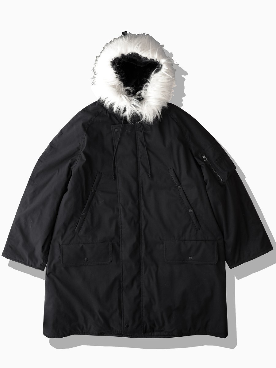 BRAND : Graphpaper<br>MODEL : SOLOTEX® TWILL FLIGHT COAT<br>COLOR : BLACK