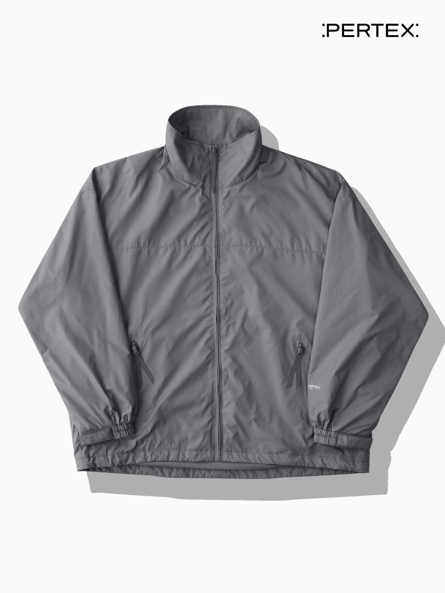 BRAND : Graphpaper<br>MODEL : PERTEX® QUANTUM LIGHT THERMO BLOUSON<br>COLOR : GRAY