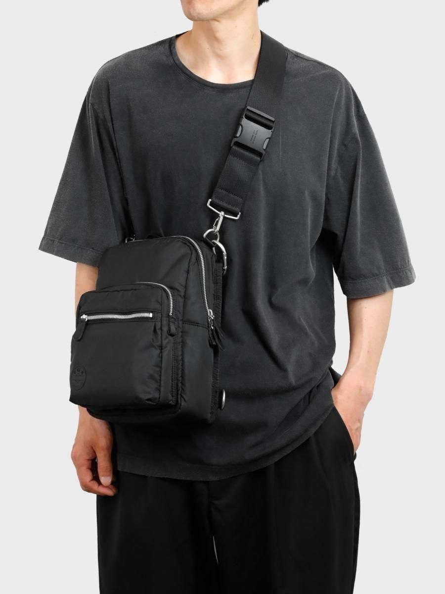 vainl archive メッセンジャーバッグ　ショルダーバッグ vainl archive メッセンジャーバッグ ショルダーバッグ VAINL