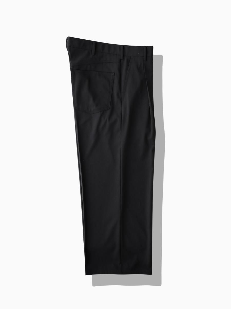 BRAND : Graphpaper<br>MODEL : SEMI DULL OXFORD WIDE TROUSERS<br>COLOR : BLACK