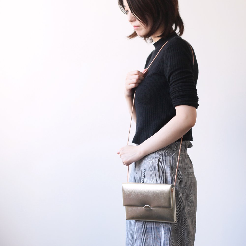 i ro se / レザー シームレス ショルダーケース - 全3色 / seamless shoulder case-s BAG-SL08 -  Eight Hundred Ships & Co.