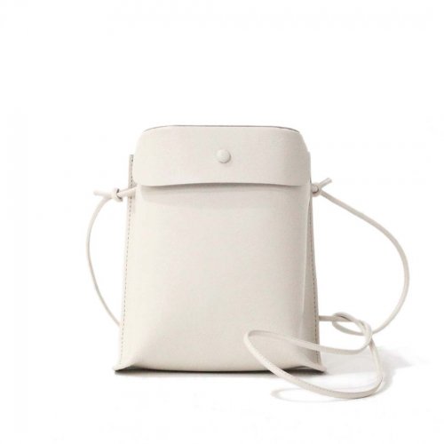  MARROW（マロウ） / MA-AC2103 / CAP POUCH バッグ - Ivory アイボリー<img class='new_mark_img2' src='https://img.shop-pro.jp/img/new/icons7.gif' style='border:none;display:inline;margin:0px;padding:0px;width:auto;' />