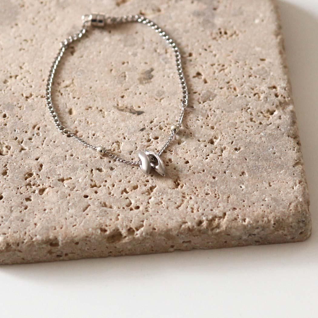 MIKU FUKAMITSU(ミク フカミツ) / 巡るブレスレットSV/RD - シルバー