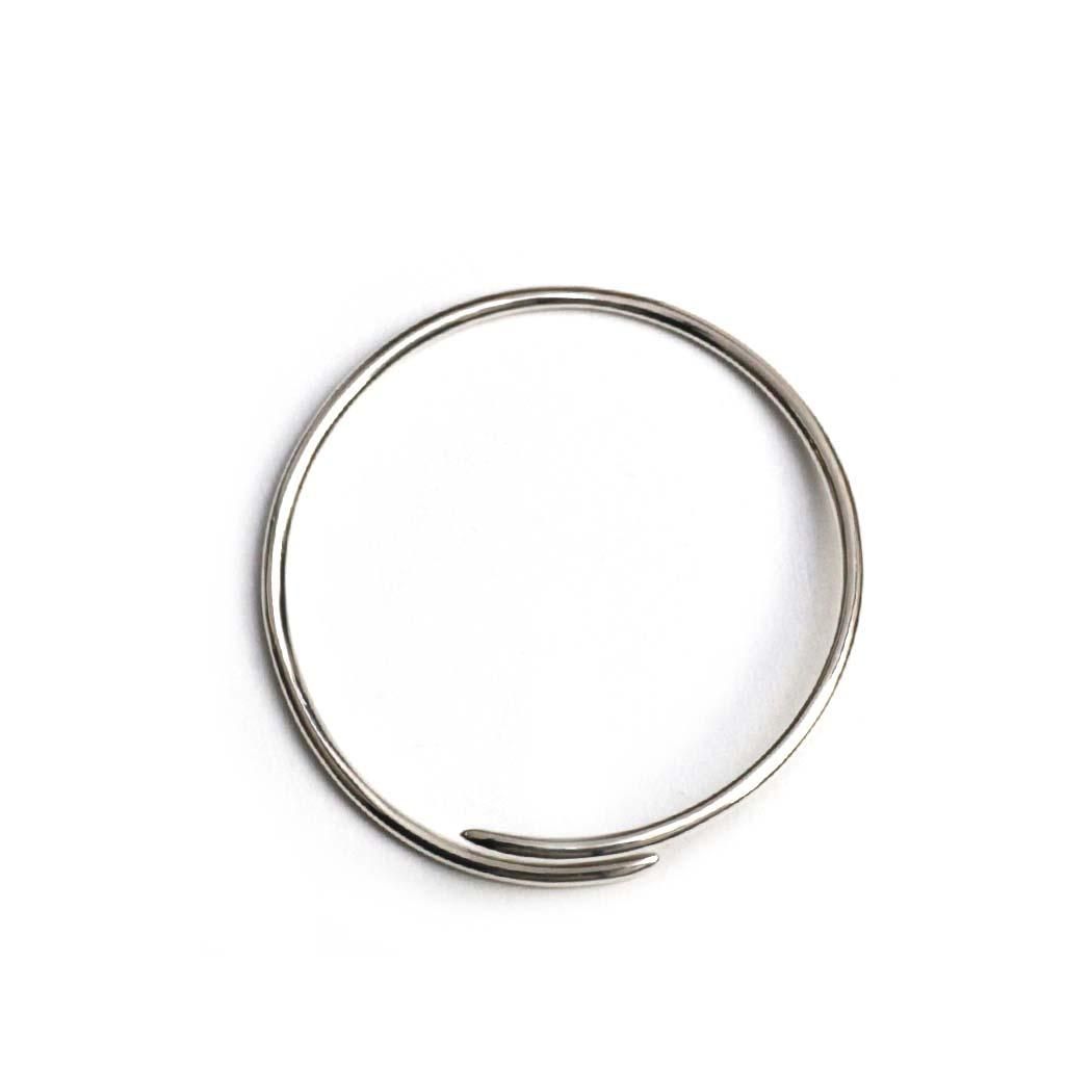 BYOKA ビョーカ/ゴールドバングル　22,000円　unitedarrows BYOKA（ビョーカ）/ W2201 IVY BANGLE バングル - シルバー