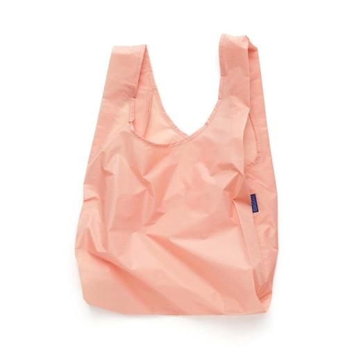 どこでも一緒に！BAGGUのエコバッグ。