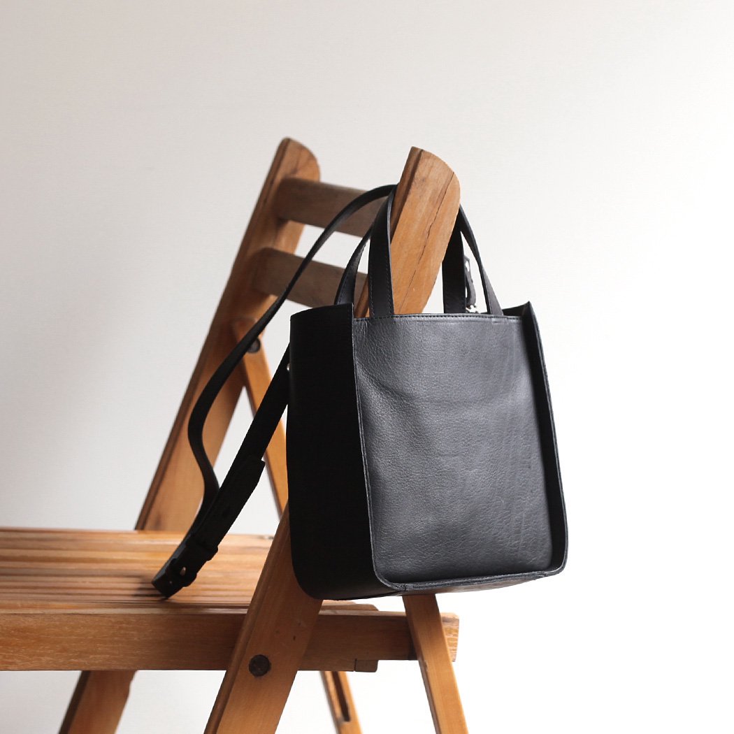 POMTATA (ポンタタ) / P2729 OWEN 2W TOTE S 2WAY ショルダー ＆ トートバッグ - ブラック 121-4348