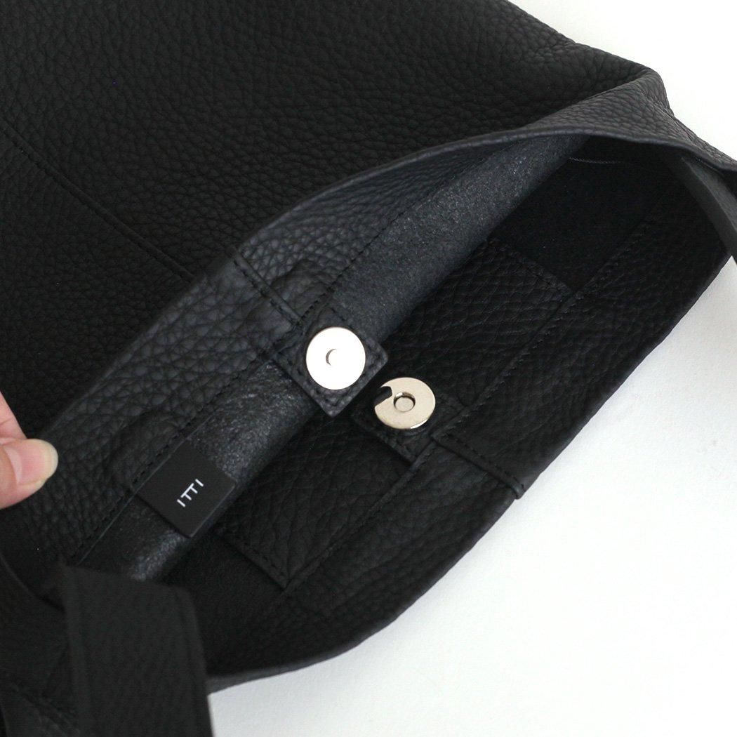 ITTI (イッチ) / MARY SHOULDER - PM / DIPLO SKY ショルダーバッグ