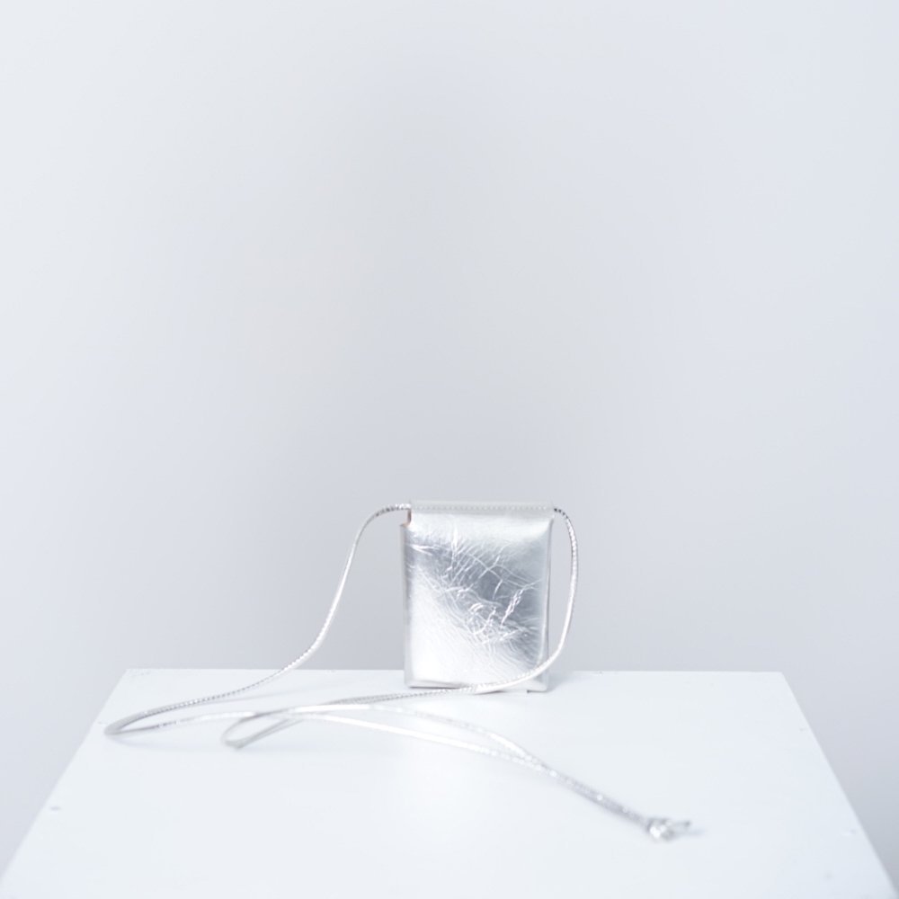 MARROWʥޥ / MA-AC5101 / METALLIC STRING PURSE ᥿å ȥ󥰥ѡ  - SILVER С<img class='new_mark_img2' src='https://img.shop-pro.jp/img/new/icons7.gif' style='border:none;display:inline;margin:0px;padding:0px;width:auto;' />