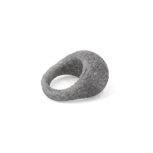  BYOKA (ӥ硼) / FR3301G CURVY RING GRAY  FROST - GRAY<img class='new_mark_img2' src='https://img.shop-pro.jp/img/new/icons7.gif' style='border:none;display:inline;margin:0px;padding:0px;width:auto;' />
