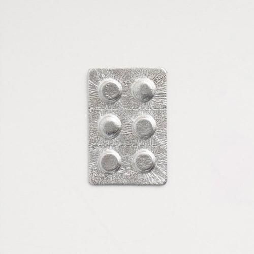 i ro se / ACC-M01 LEATHER MAGNET TABLET 쥶 ޥͥå - SILVER<img class='new_mark_img2' src='https://img.shop-pro.jp/img/new/icons7.gif' style='border:none;display:inline;margin:0px;padding:0px;width:auto;' />