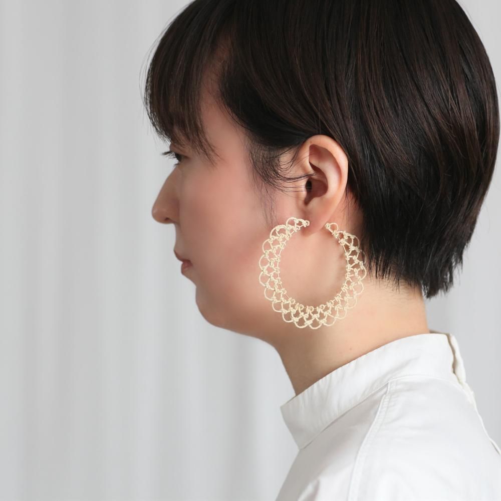 新品 SIRI SIRI ARABESQUE フープリネンピアス | www.innoveering.net