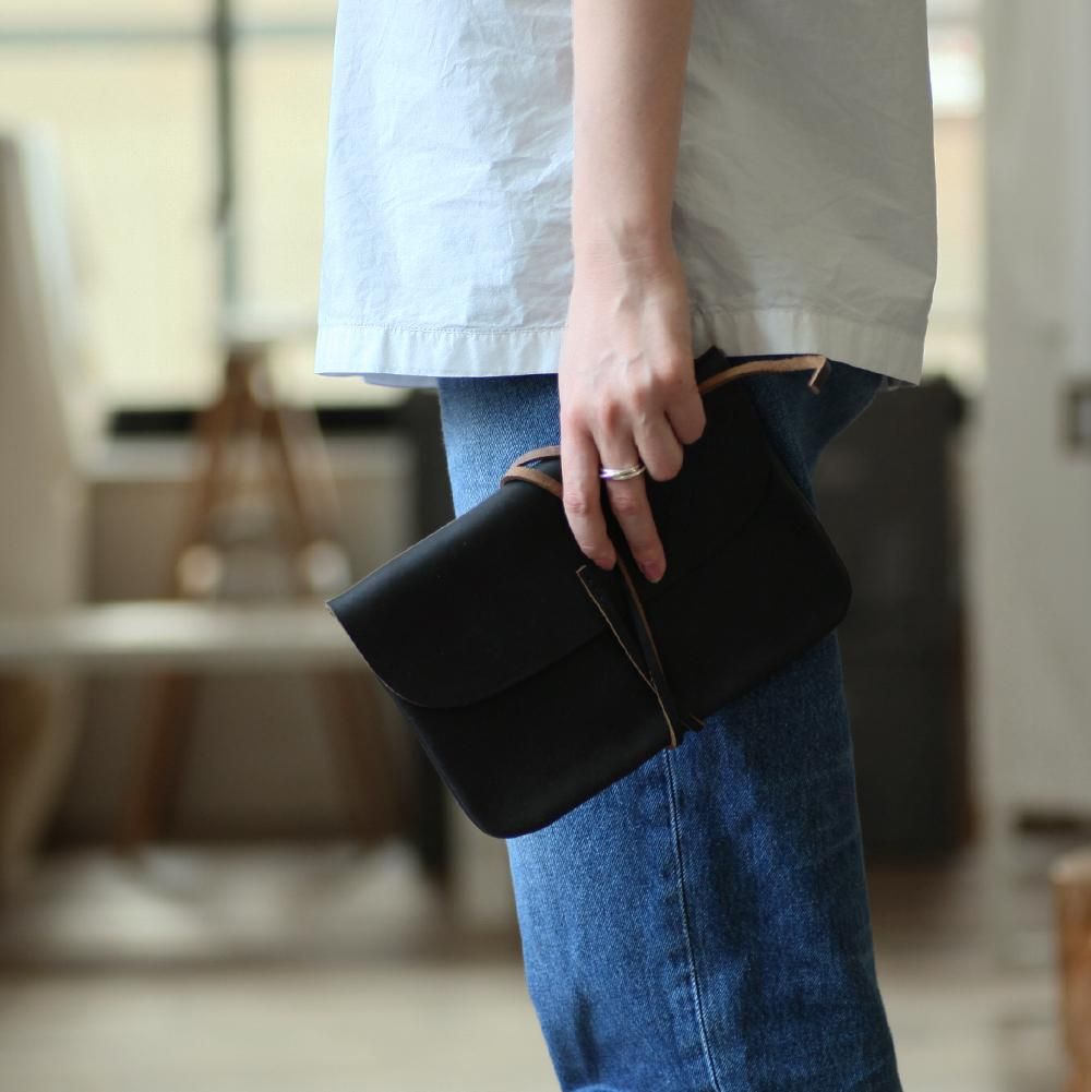 クロムエクセル レザーポーチL - 全4色 - Eight Hundred Ships & Co.