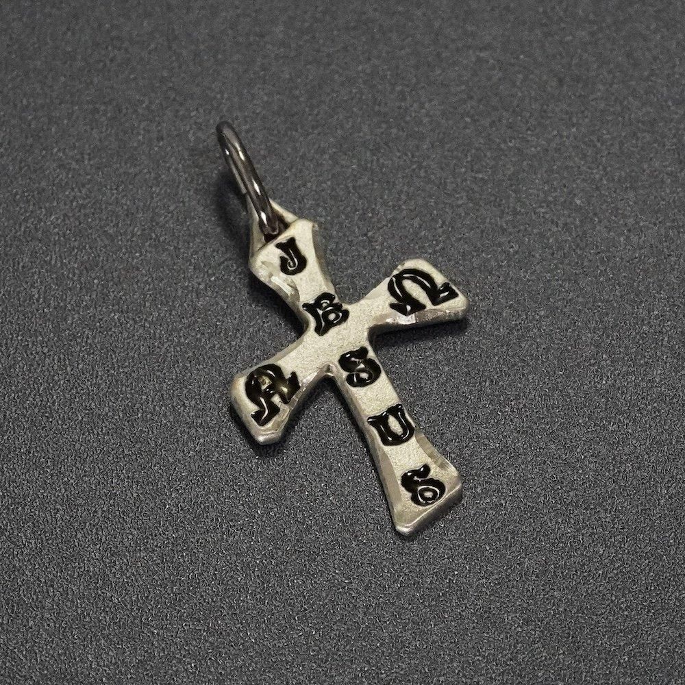 JESUSの十字架シルバーネックレス - 輸入メダイ・ロザリオ