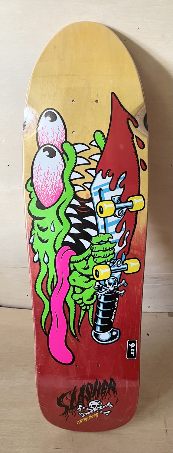 ☆送料代引き手数料無料！santa cruz skateboards meek slasher shaped