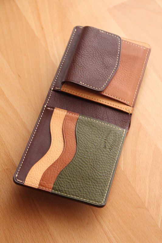 札入れ（二つ折り財布）　ミネルバボックス　アンティークミシン縫い