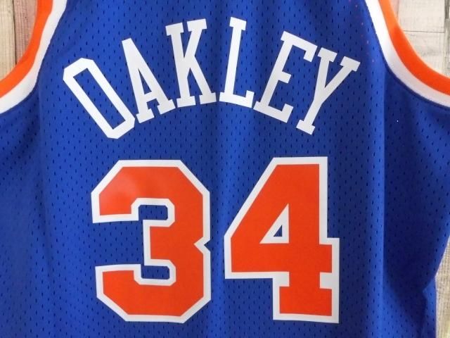 Crystal Auto 17 Panini Old School Charles Oakley チャールズ・オークリー 直筆 サイン NBA ユニフォーム バスケ All-star All-defensive