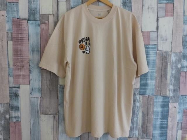 deuce ロゴ Tシャツ クリーム色 deuce ストリートTシャツ【LOGO】クリーム/レッド│バスケ用品