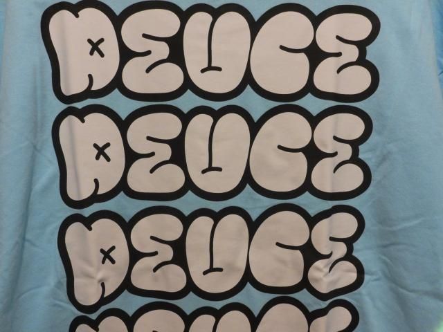 deuce ピースサイン Tシャツ クリーム色 deuce ピースサイン Tシャツ クリーム色 デュース ブランド
