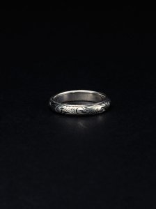 ANTIDOTE BUYERS CLUB/アンチドートバイヤーズクラブ/【送料無料】/Engraved Round Ring/リングの商品画像