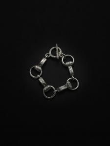 ANTIDOTE BUYERS CLUB/ɡȥХ䡼/̵2025AW/Engraved Horse Bit Bracelet/֥쥹åȤξʲ