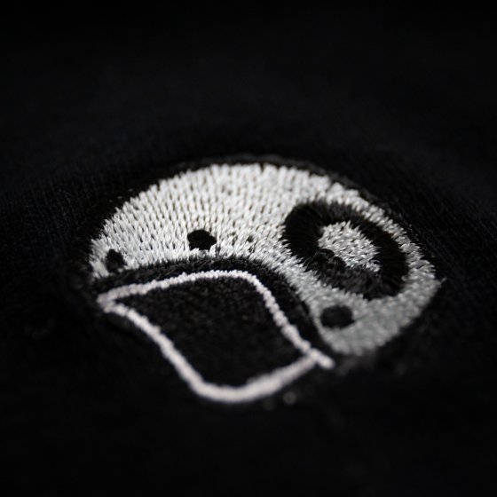 embroidery(刺繍) tee 「helmet」黒<img class='new_mark_img2' src='https://img.shop-pro.jp/img/new/icons4.gif' style='border:none;display:inline;margin:0px;padding:0px;width:auto;' />