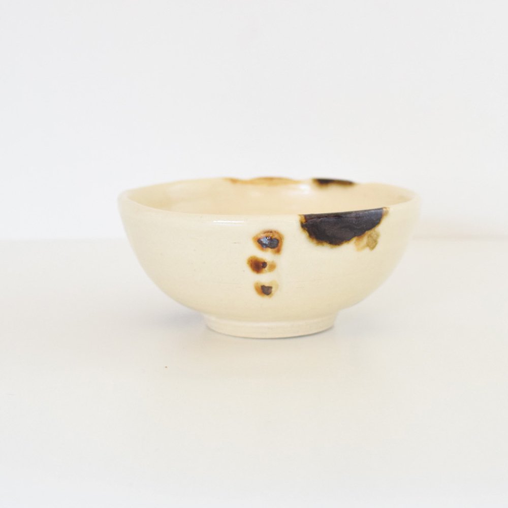 harunyaaa ceramics   ǭ A