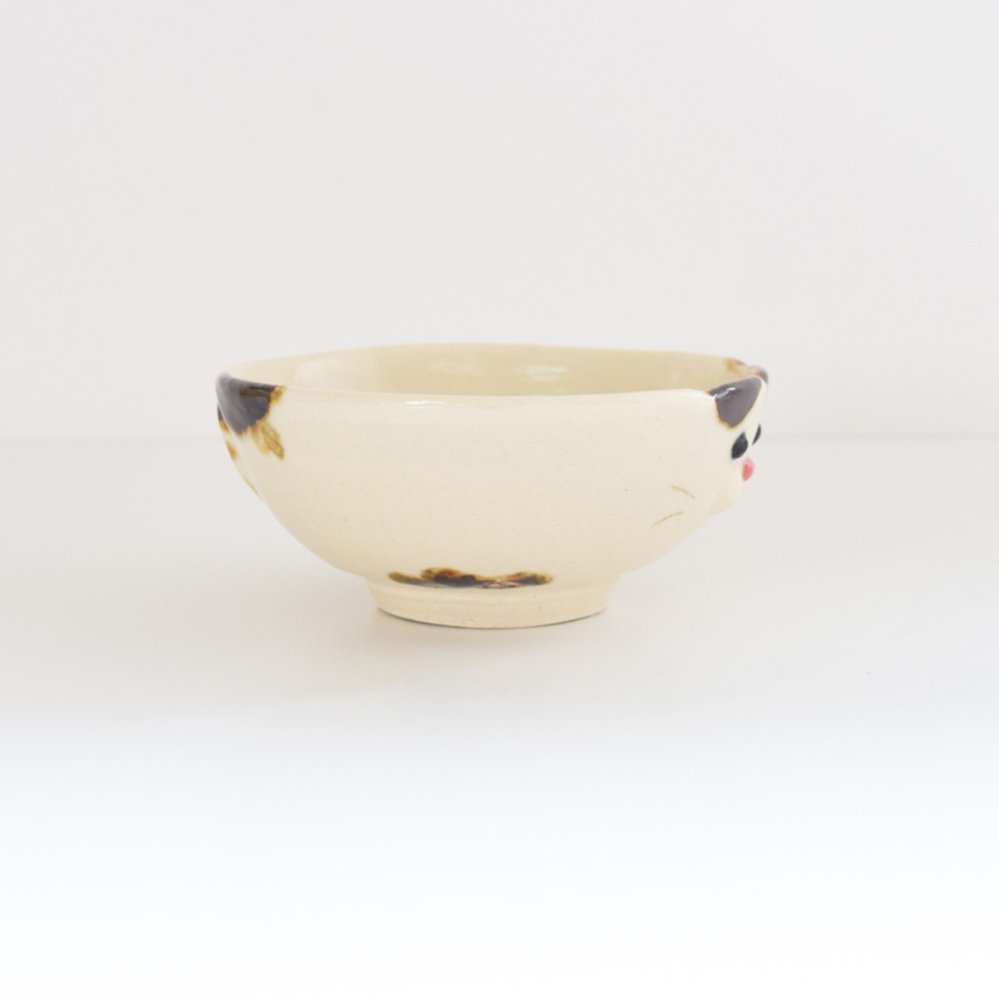 harunyaaa ceramics   ǭ A