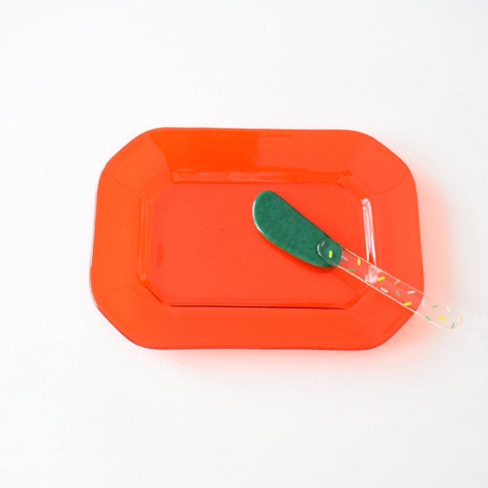 天気雨 お皿とバターナイフ 天気雨 お皿とバターナイフ | 皿