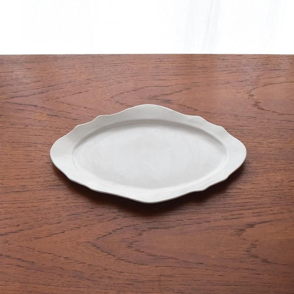 <img class='new_mark_img1' src='https://img.shop-pro.jp/img/new/icons1.gif' style='border:none;display:inline;margin:0px;padding:0px;width:auto;' />cocorobiyori  rim L white