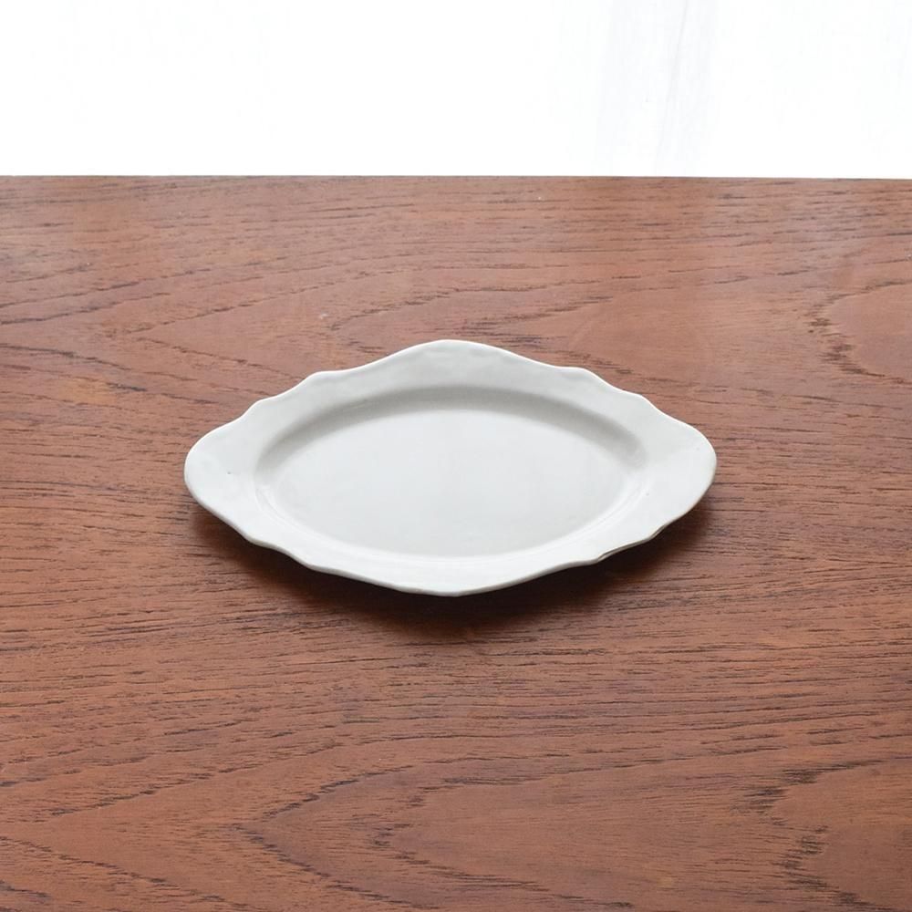 <img class='new_mark_img1' src='https://img.shop-pro.jp/img/new/icons1.gif' style='border:none;display:inline;margin:0px;padding:0px;width:auto;' />cocorobiyori  rim M white